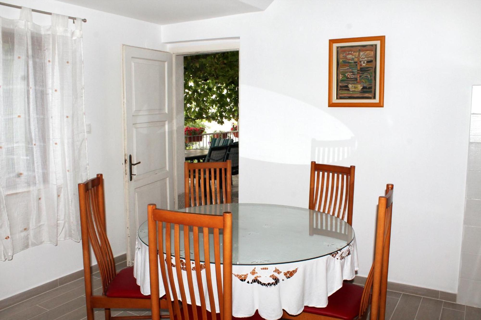 Apartments With A Parking Space Kastel Stafilic, Kastela - 5219 Room photo