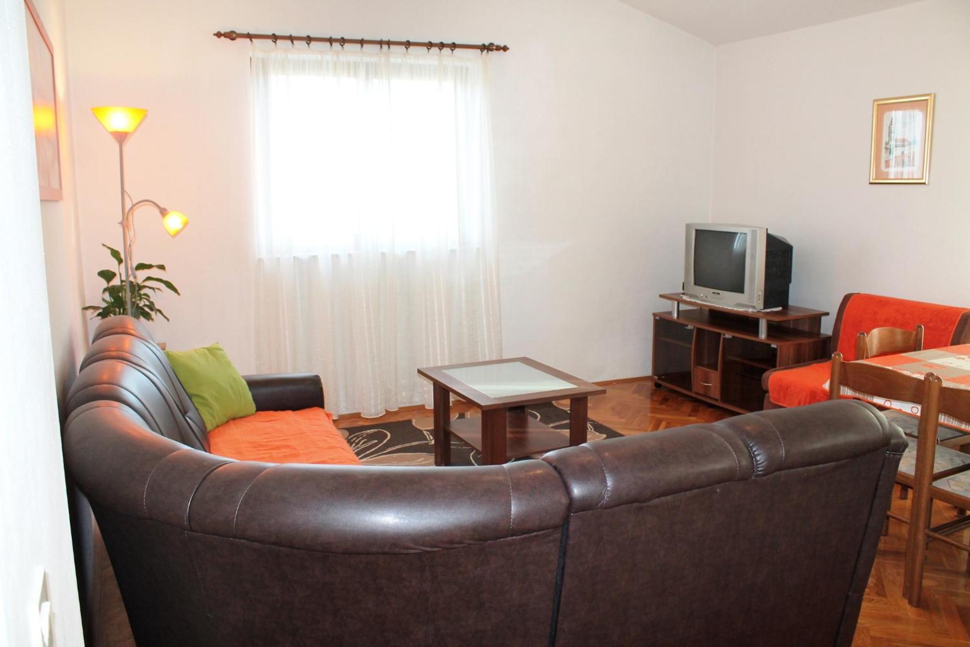 Apartments With A Parking Space Kastel Stafilic, Kastela - 5219 Room photo